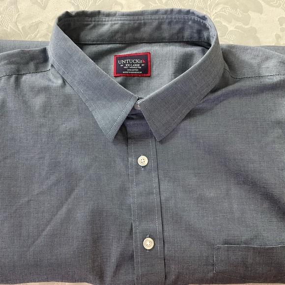 UNTUCKit Other - UNTUCKit Shirt Men's Size XXL Navy Blue Button Down Red Trim Long Sleeve Preppy